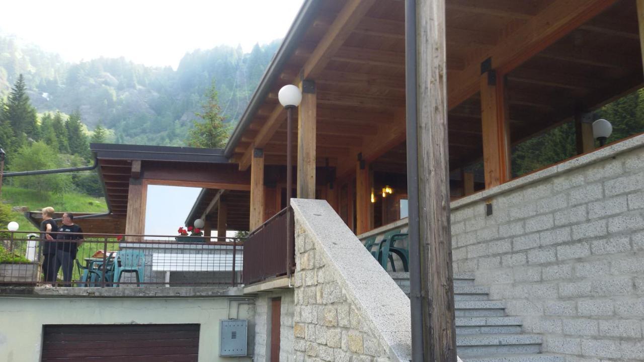 Rifugio Stella Alpina Hotel Saviore dell'Adamello Eksteriør billede