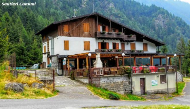 Rifugio Stella Alpina Hotel Saviore dell'Adamello Eksteriør billede